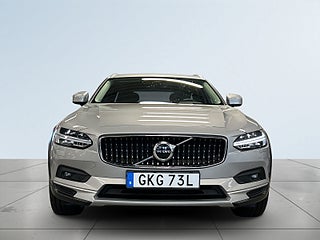 Volvo V90 Cross Country B4 AWD Geartronic Drag/kamera/P&Mvärmare/Skinn/S&V-Däck – bild 2