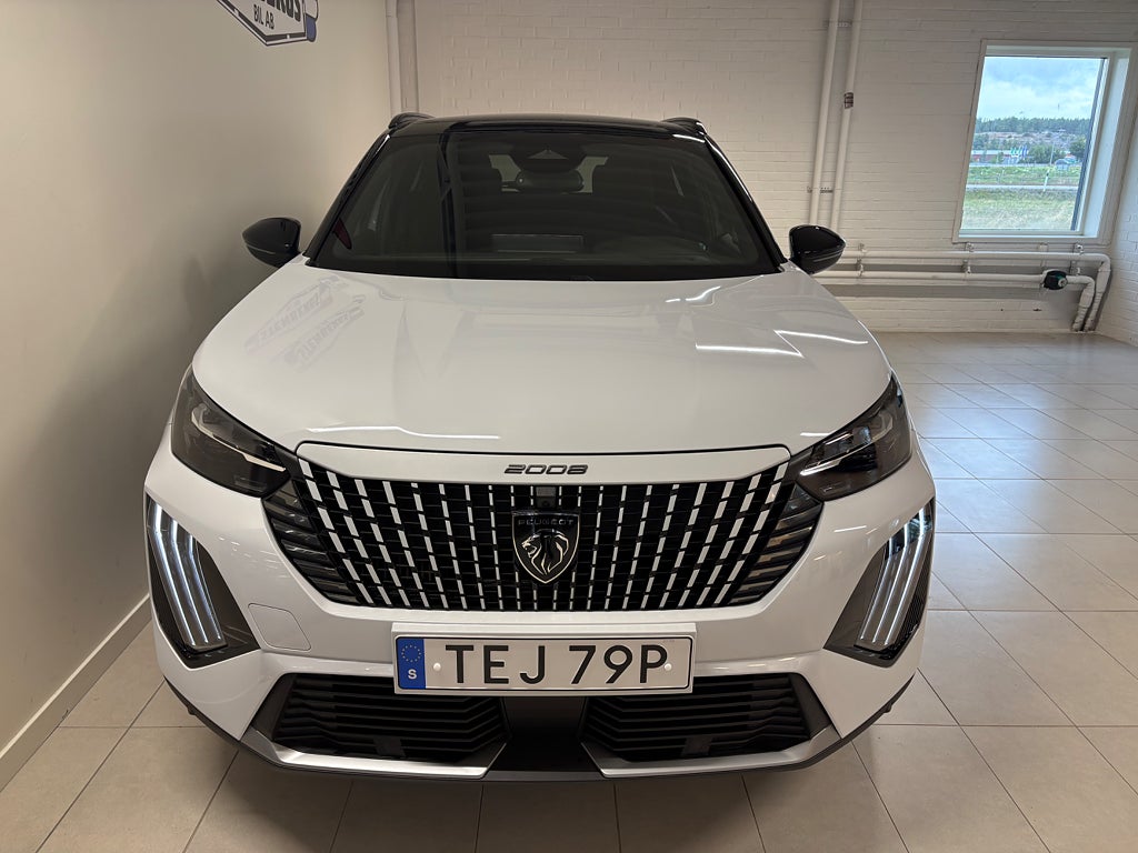 Peugeot 2008  Hybrid 145 1.2 GT PureTech 145 e-DSC Euro 6  thumbnail