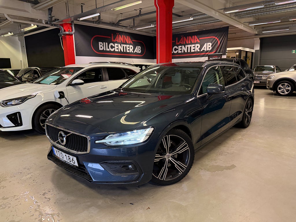 Volvo V60 D3 Aut Momentum Adv Pano H/K B-Kam D-värm Navi SE SPEC 