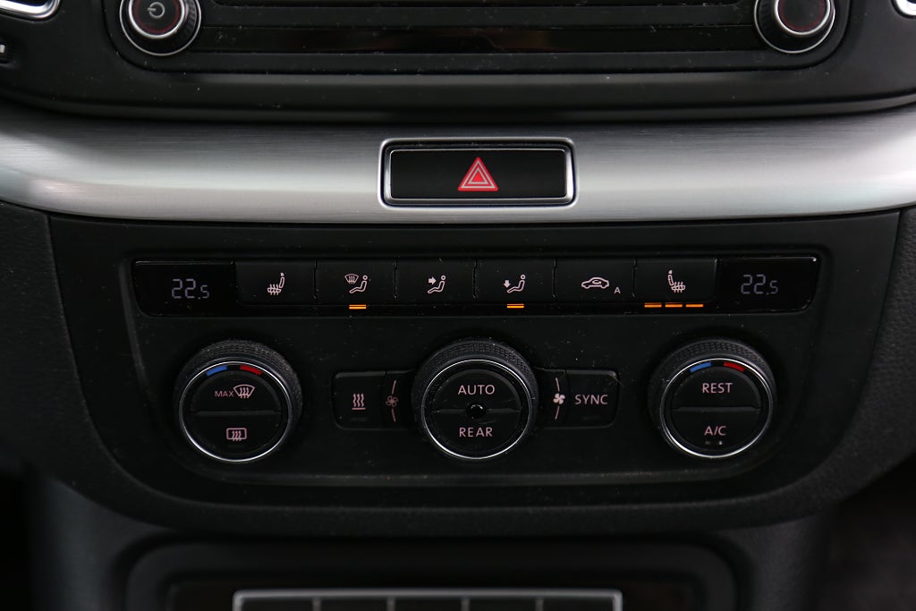 Volkswagen Sharan 2,0 TDI 150hk Premium Aut Panorama 7-sits Värmare Drag