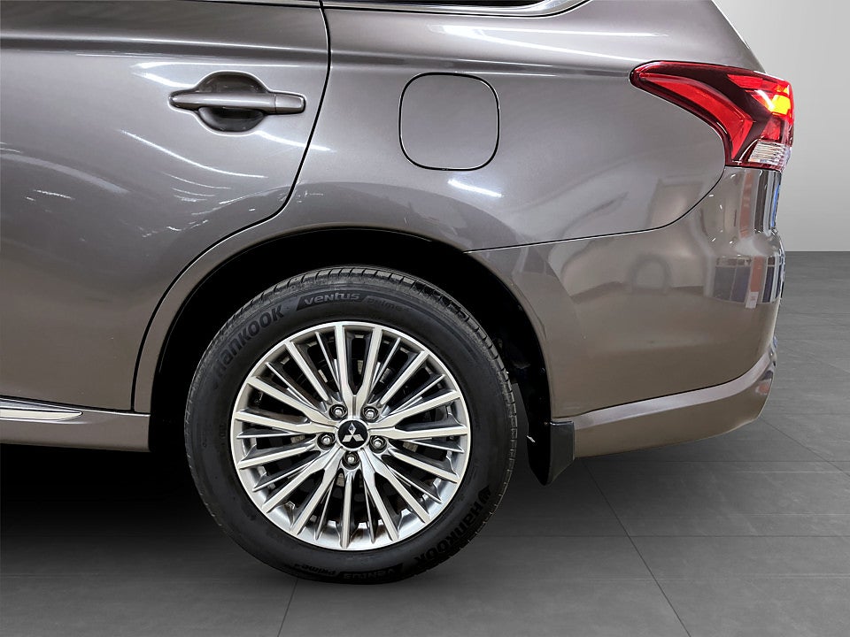 Bild på Mitsubishi Outlander Business PHEV Aut AWD 360-KAMERA ELSTOL 224hk