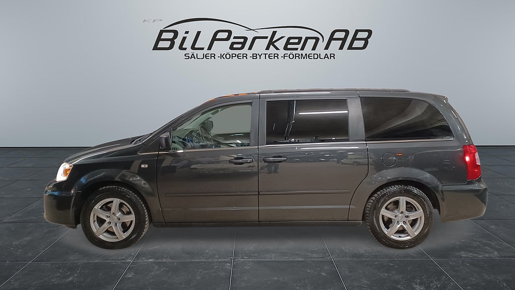 Lancia Voyager 2.8 Executive Euro 5, 7-sits ,automat