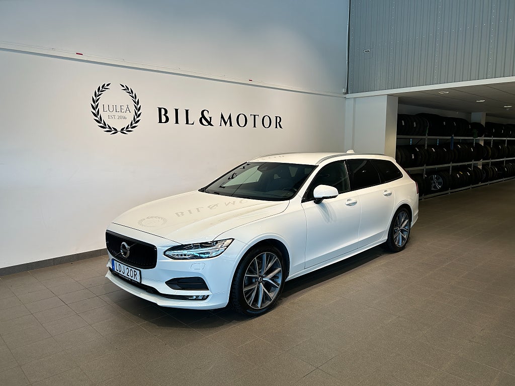 Volvo V90 D4 AWD Momentum Advanced II|4.99%|H/K|B-Kam|Dubb|Drag