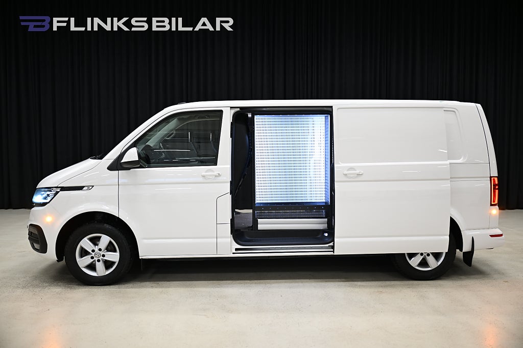 Volkswagen Transporter 4M 150HK DSG L2|Nedlackad|LED|Dubbeldörr|Dubbelgolv