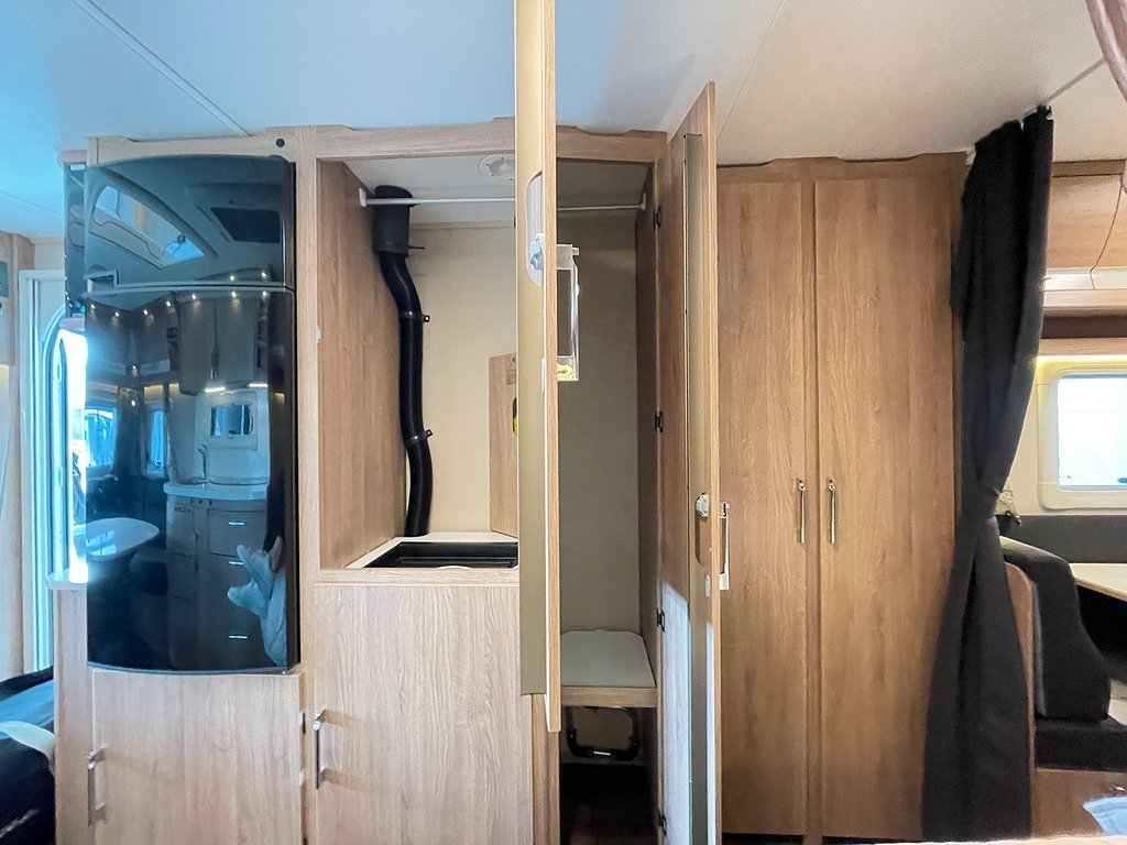 Kabe Classic 660 GDL / Förtält / AC / ALDE / Barnkammare - Kabe