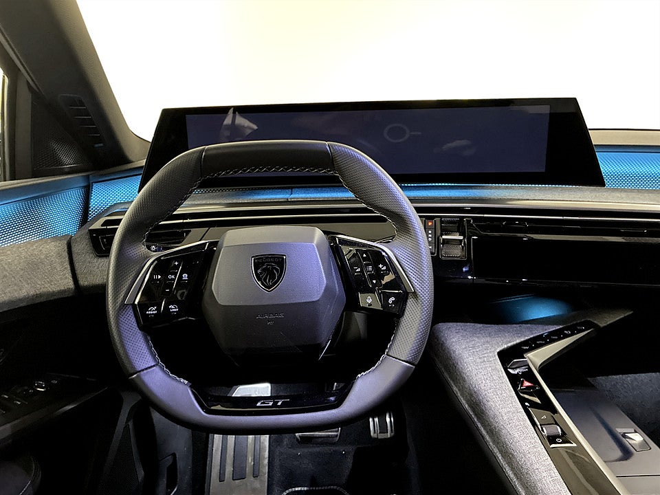 Bild på Peugeot 5008 GT Hybrid 145hk Aut 7-SITS B-KAMERA CARPLAY