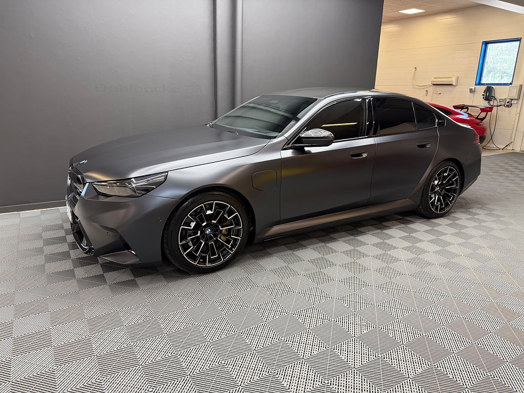 BMW M5 Sedan 727hk