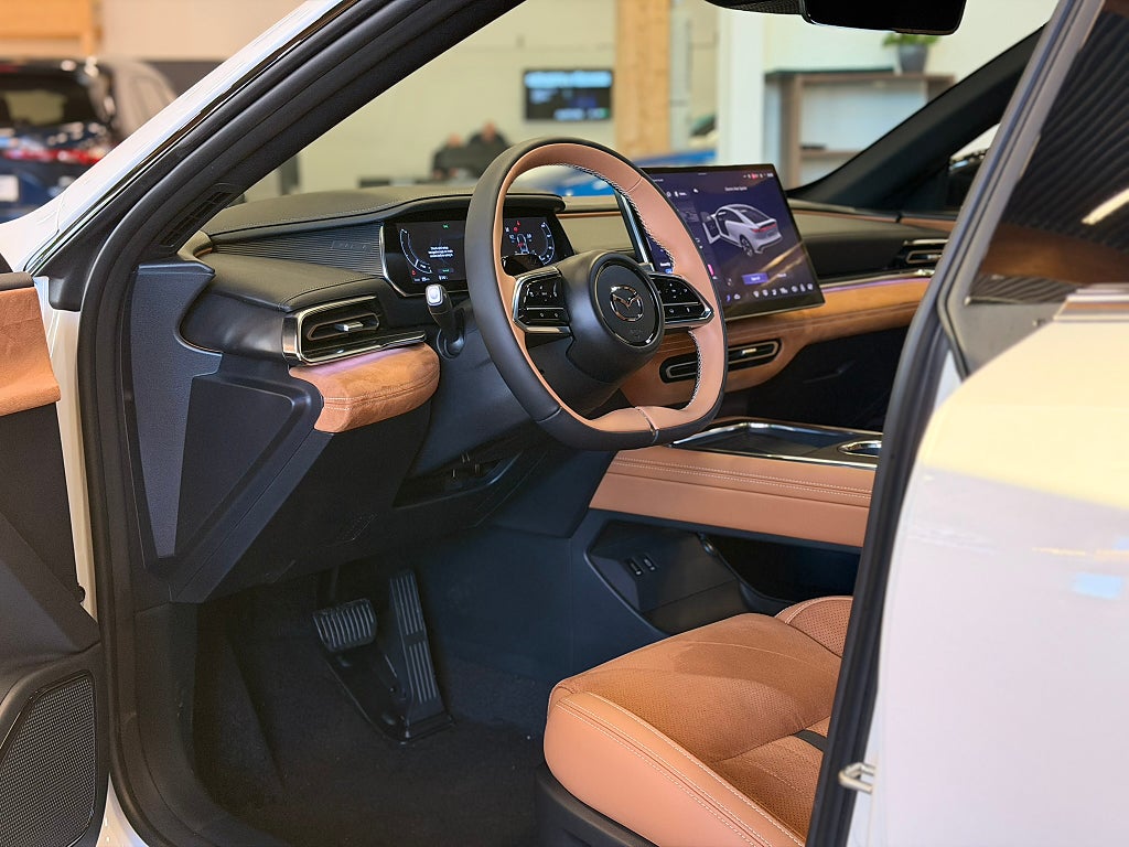 Mazda 6e Takumi Plus / 479 km / Räntekampanj / Rattvärme / Pano