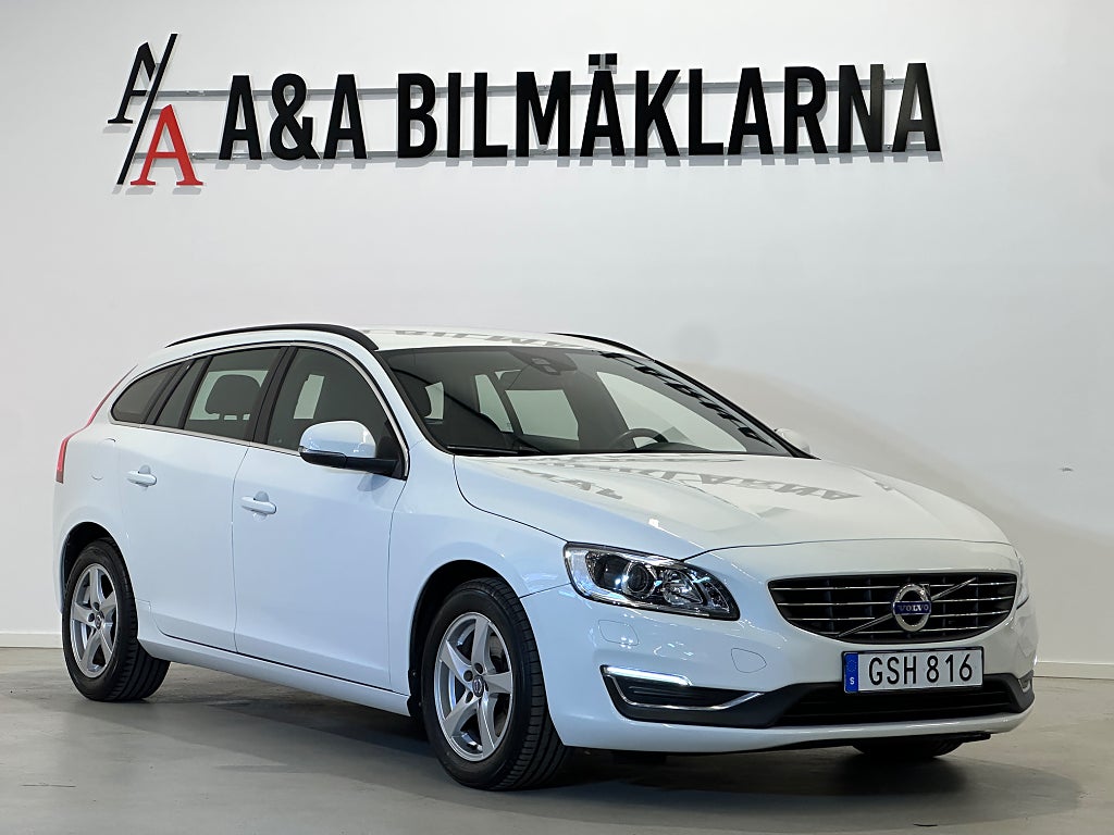 Volvo V60 T4 Geartronic Momentum Lågmil Backkamera Dragkrok 