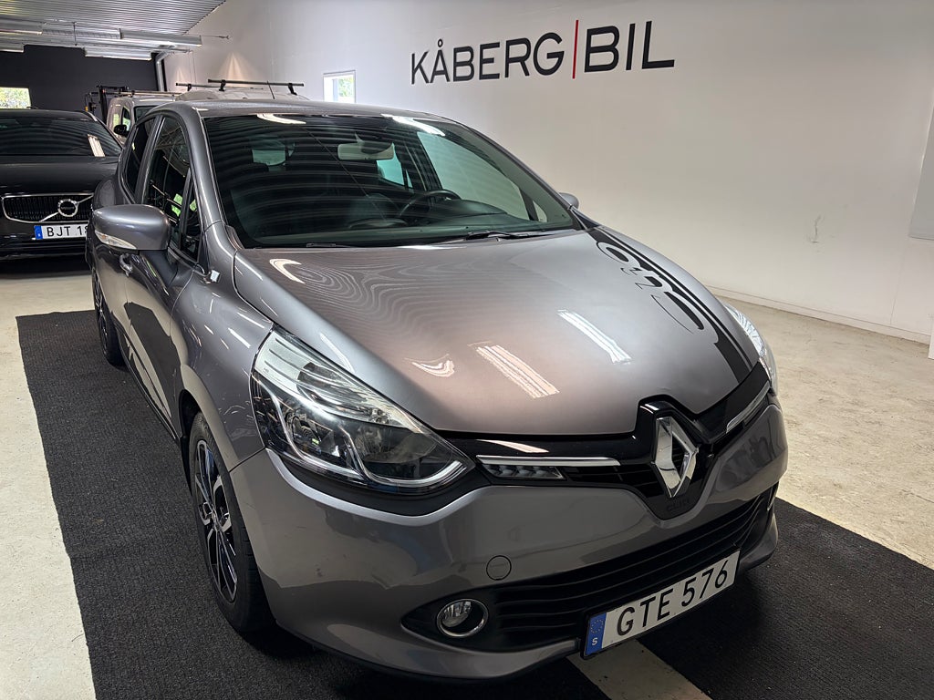 Renault Clio 0.9 TCe / Navi / Gråmetallic / 0,49l/mil/ 360:- i skatt