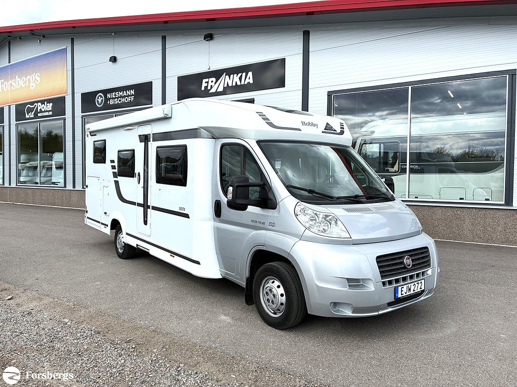 Hobby Siesta T 70 HGE // Taksäng, långbädd, Auto