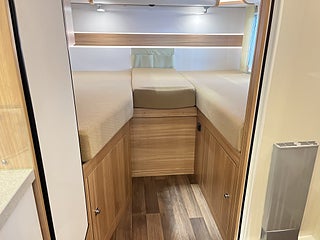 Husbil-halvintegrerad Dethleffs T 6611 17 av 23