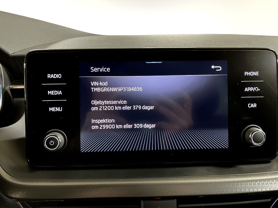 Bild på Skoda Kamiq Adventure Edition Style 1.0 TSI 110hk Aut DRAG V-HJUL