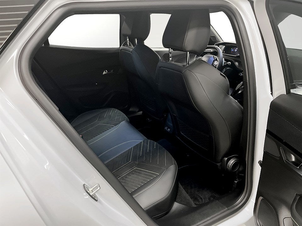 Bild på Peugeot 2008 GT 1.2 PT 130hk Aut - B-KAMERA, EN ÄGARE