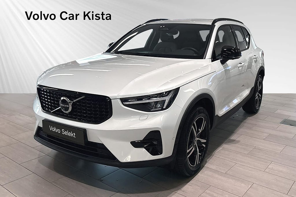 Volvo XC40 B3 FWD Bensin Plus Dark 360Kamera Carplay