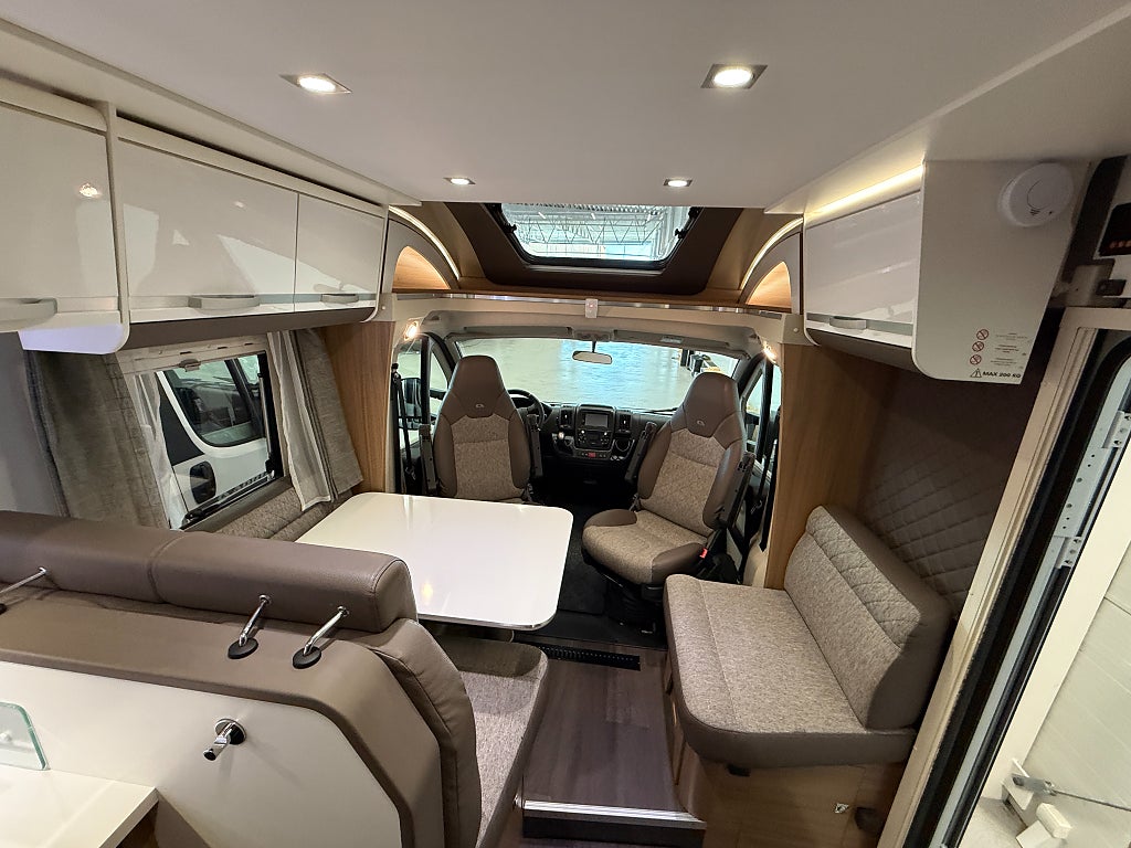 Adria Matrix 670 SC Supreme *Elektriska stödben*AC*Solcell*