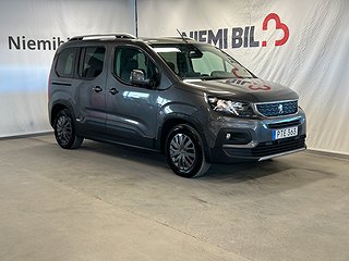 Peugeot Rifter 1.2 e-THP S&V-däck/Drag/M-värmare/Sensorer