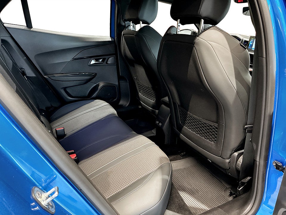 Bild på Peugeot E-2008 GT 50kWh 136hk Aut 360-KAMERA CARPLAY KEYLESS