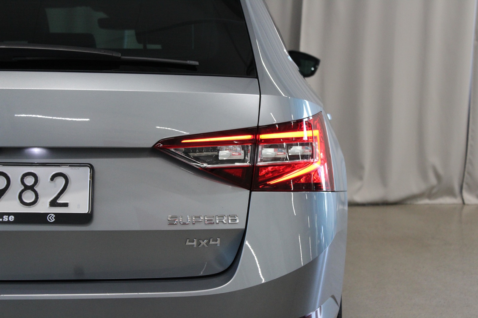 Skoda Superb 2.0 TDI 4x4 SCR Business Edition, L&K, Drag, Värmare 2019 - miniatyr 10