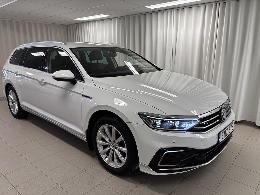 Volkswagen Passat Sportscombi GTE 1.4 TSI DSG 218HK Drag/Värmare
