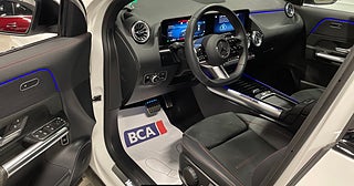 SUV Mercedes-Benz GLA 4 av 12