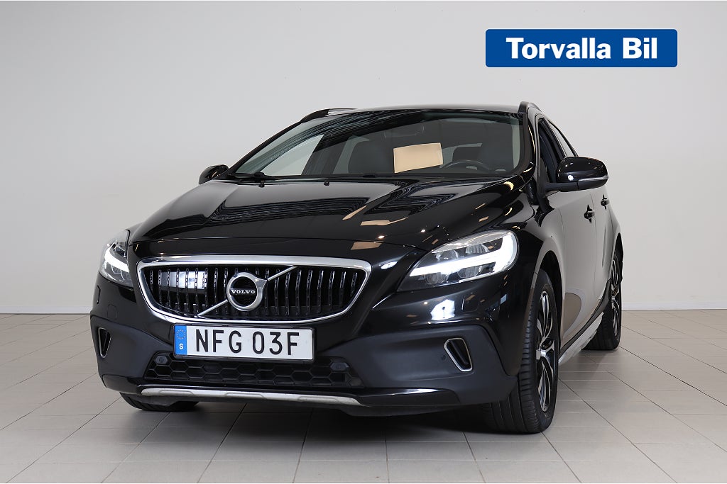 Volvo V40 Cross Country D3 150hk Aut Momentum Navi Pano Skinn B-kamera