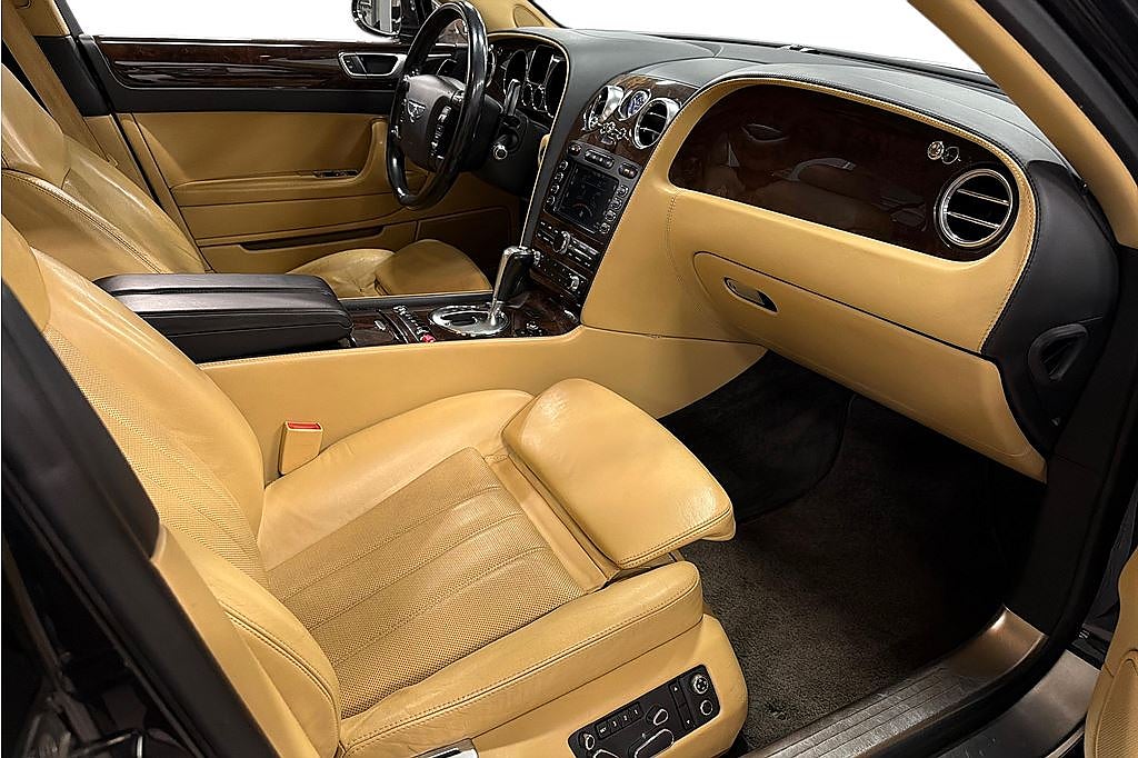 Bentley Continental Flying Spur L 6.0 W12 AWD, 560hk, 2006, Unik