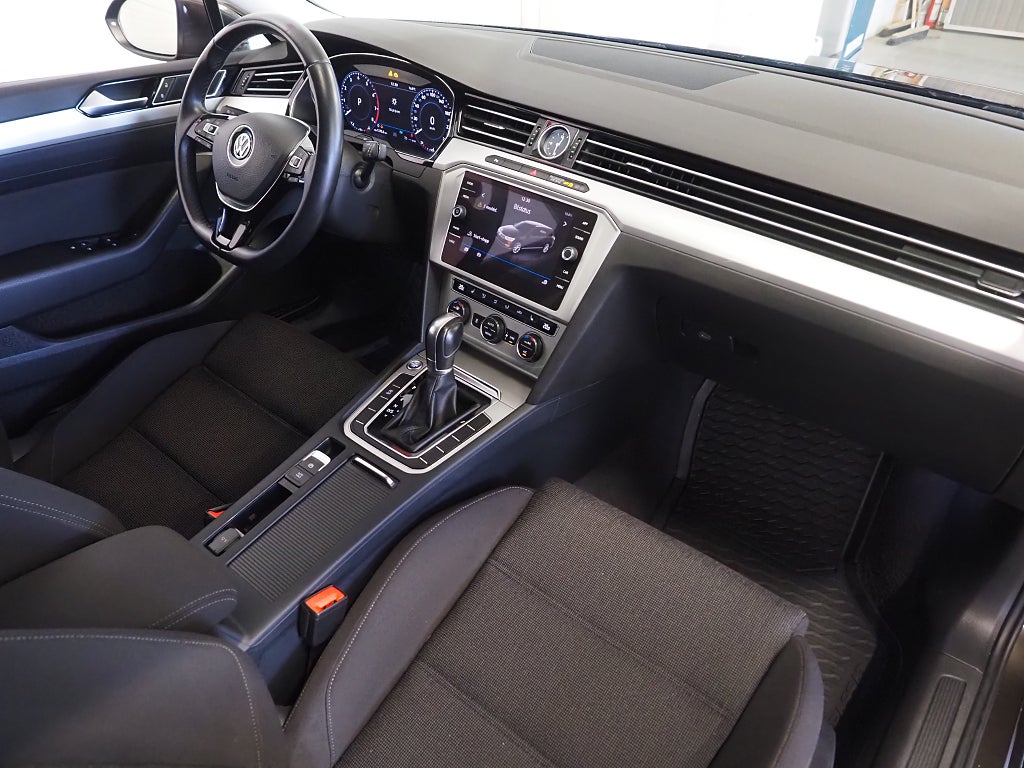 Volkswagen Passat SC 1.4 TSI 150hk | Cockpit | Drag | P-Värmare | Kamera 2018