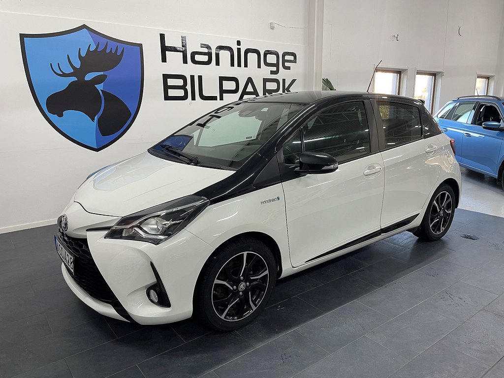 Toyota Yaris Hybrid e-CVT/ SUPERDEAL 4,95%/B-KAM/BT