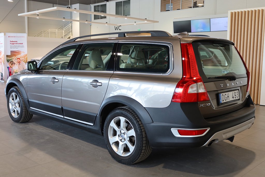 Volvo XC70 D5 Summum AWD Aut Keyless PDC BLIS Läder Drag 2011