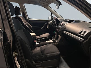 Subaru Forester 2.0 4WD Dragkrok Motorvärmare Kamera Extraljus S/V-hjul – bild 10