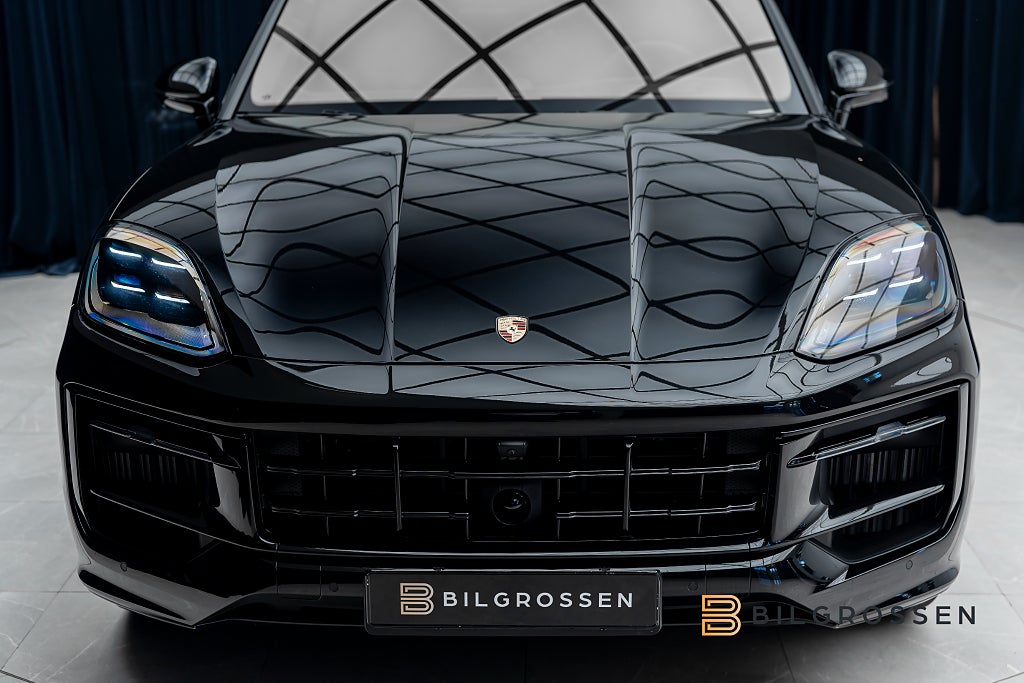Porsche Cayenne GTS Coupé Kolfiber Burmester P-Disp Bakaxelstyrning NY
