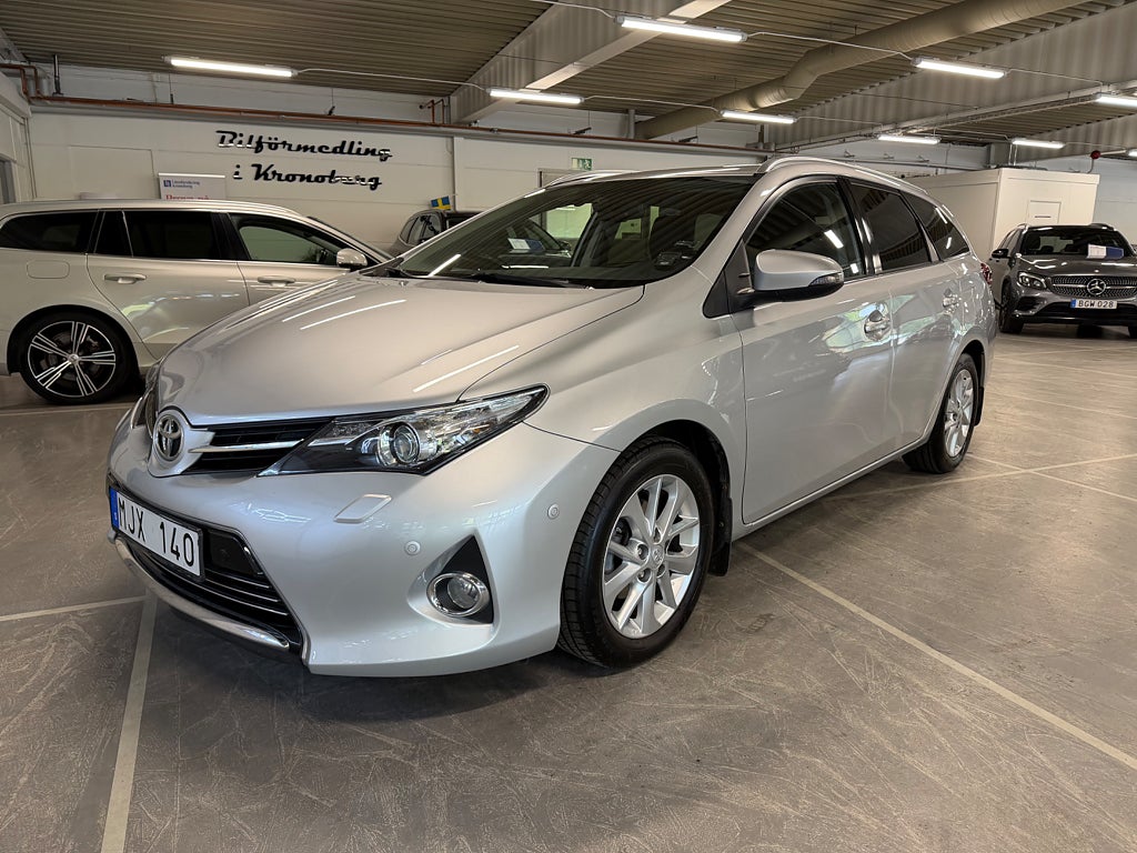 Toyota Auris Touring Sports 1.6 Executive Backkamera Drag Fullservad