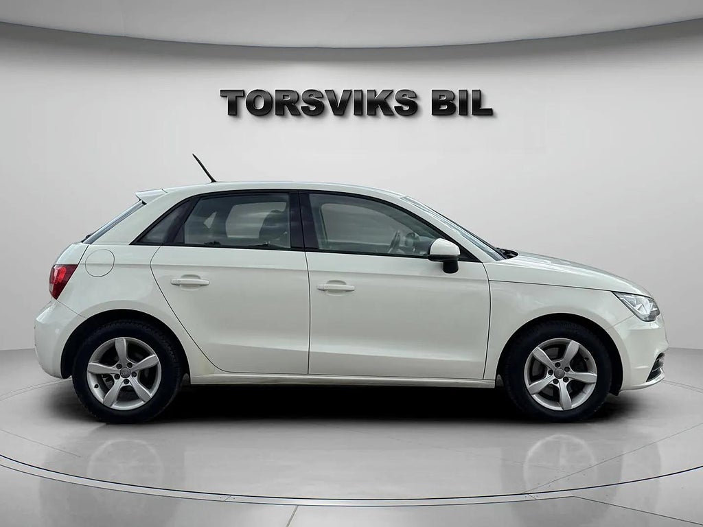 Audi A1 Sportback 1.4 TFSI S Tronic Ny servad Ny besiktigad - miniatyr 6