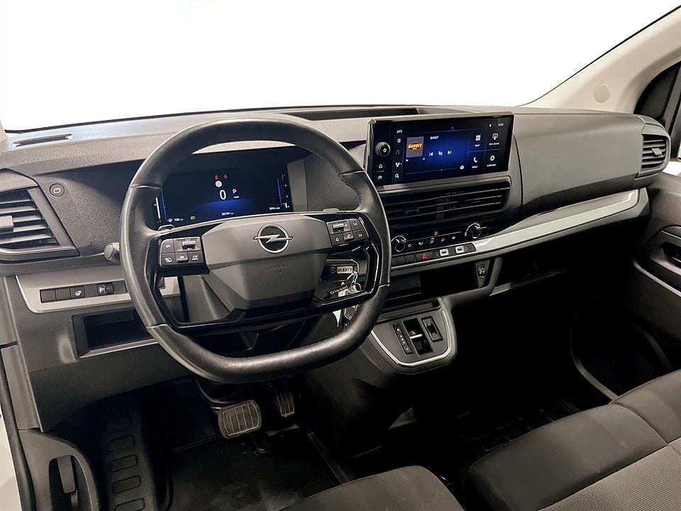 Bild på Opel Vivaro Business 2.0 BHDi 145hk Aut L3 B-KAMERA CARPLAY