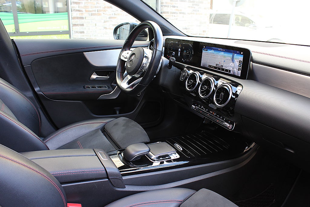 Mercedes-Benz CLA200 d 2020 - miniatyr 28