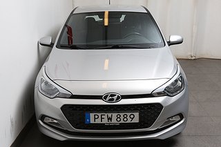 Halvkombi Hyundai i20 5 av 20