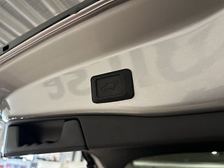 Toyota RAV4 Hybrid AWD-i E-CVT Drag Mvärm Psens Kamera Elstol SoV – bild 17