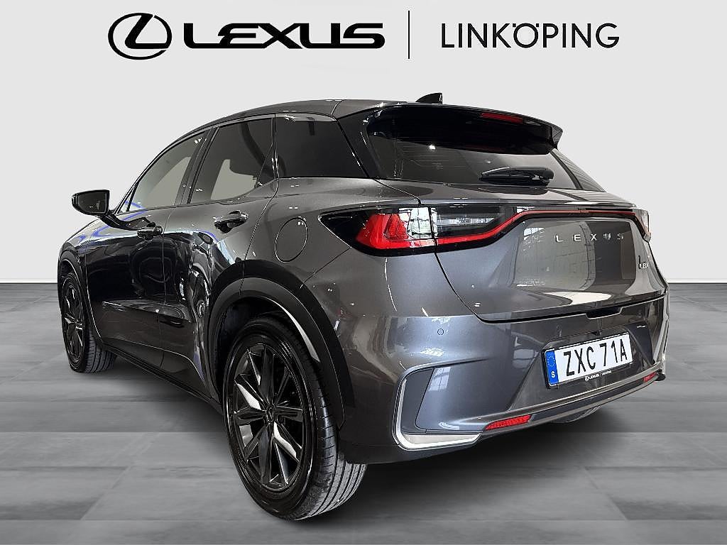 Lexus LBX 2025 - miniatyr 2