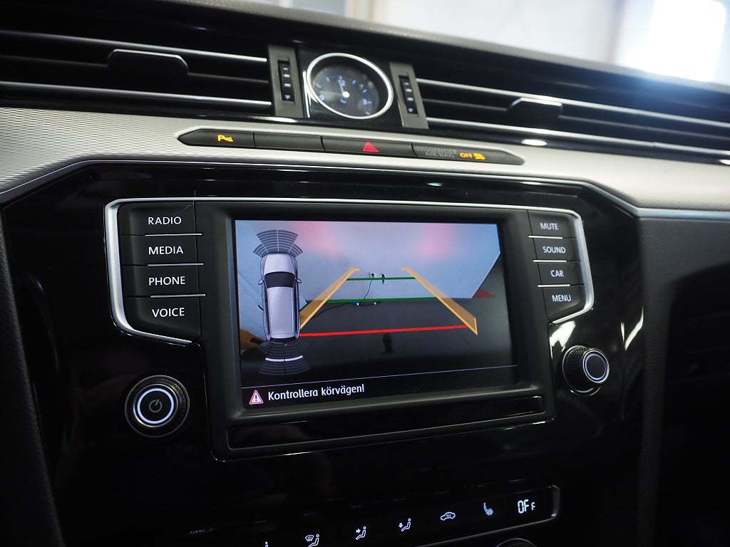 Volkswagen Passat Alltrack 2.0 TDI 190hk 4Motion | D-värm | Drag | Backkame 2017