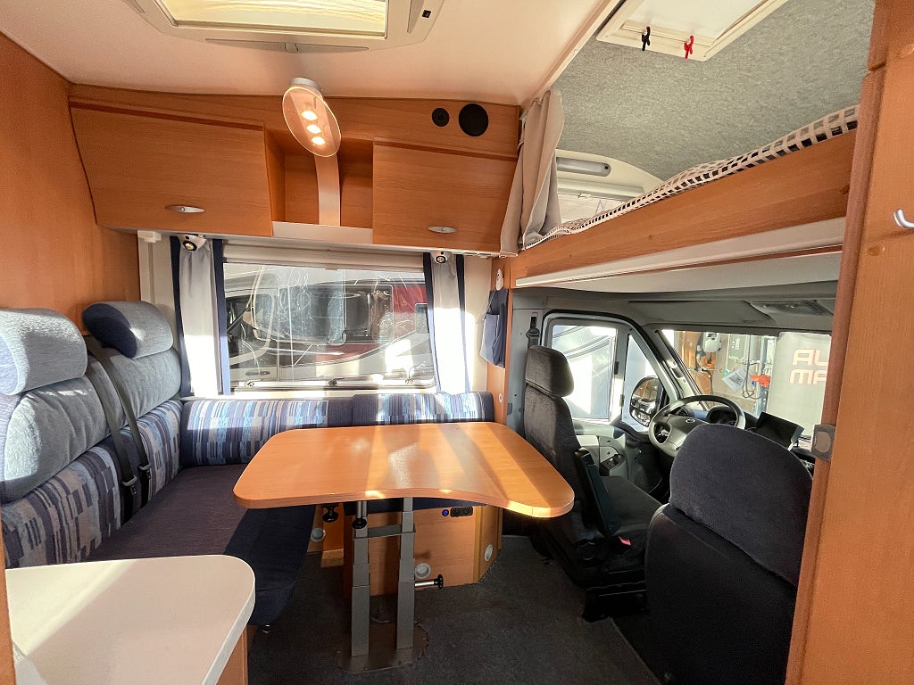 Knaus Sun TI 650 /Dubbla batterier/Fint skick/Kamera/Stödben/4 bältad - Knaus