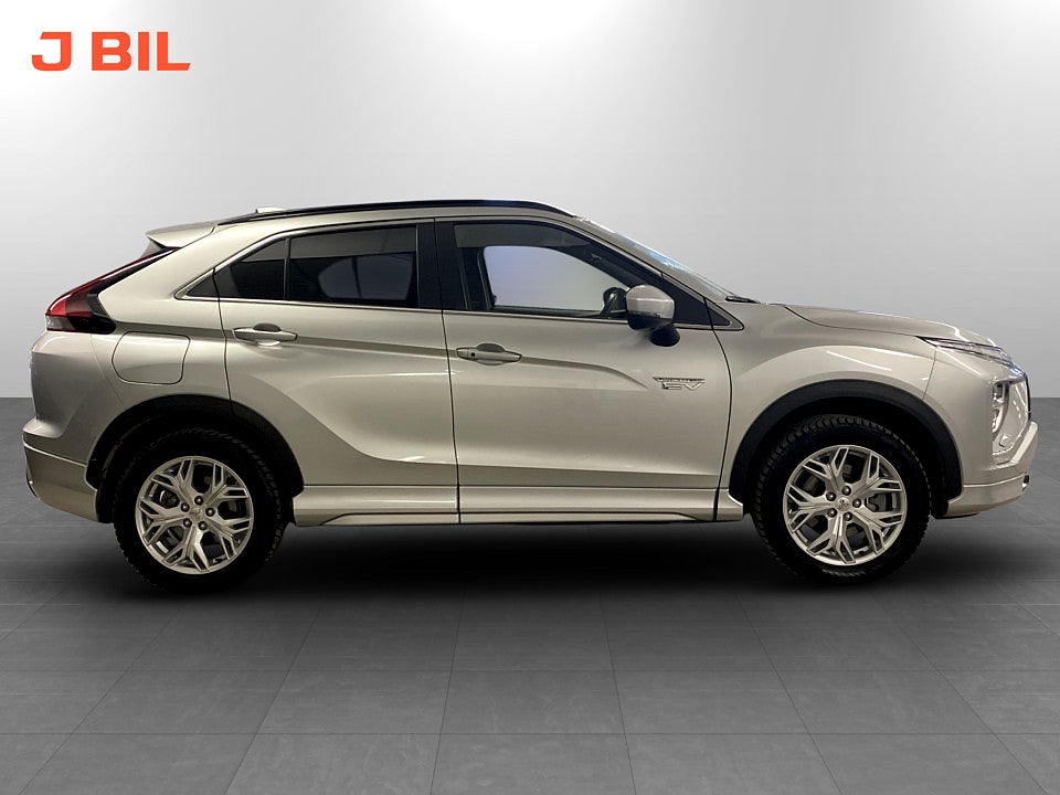 Bild på Mitsubishi Eclipse Cross PHEV 2.4 188hk Aut AWD B-KAMERA PANO HUD