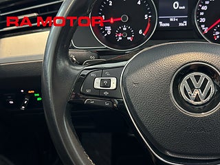 Kombi Volkswagen Passat 16 av 27