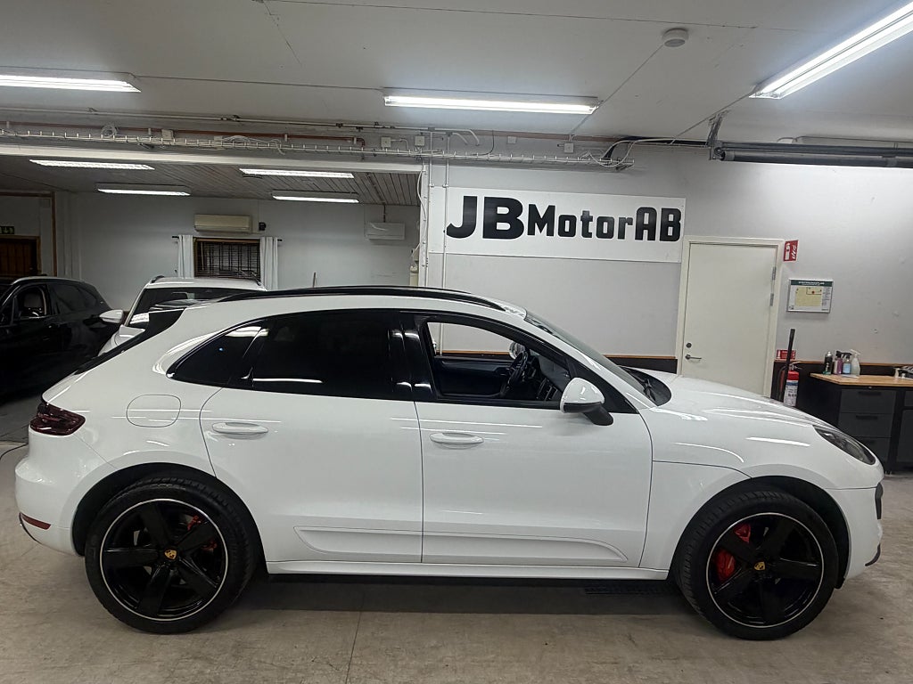 Porsche Macan Turbo PDK Turbo Euro 6