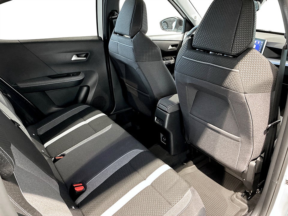 Bild på Opel Frontera GS 1.2 Turbo Hybrid 145hk Aut B-KAMERA NAVI CARPLAY