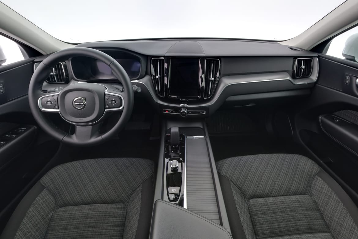 Volvo XC60 T6 Core Special Edition 2025, bild 7/53