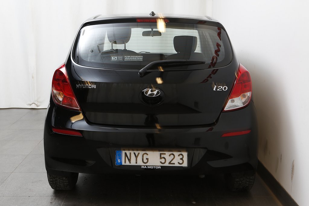 Hyundai i20 1,2 84hk Premium 5D Bluetooh P-sensorer Motorv 2013