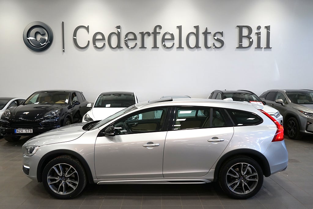 Volvo V60 Cross Country D3 Geartronic Classic Summum Taklucka Navi Drag KamBytt