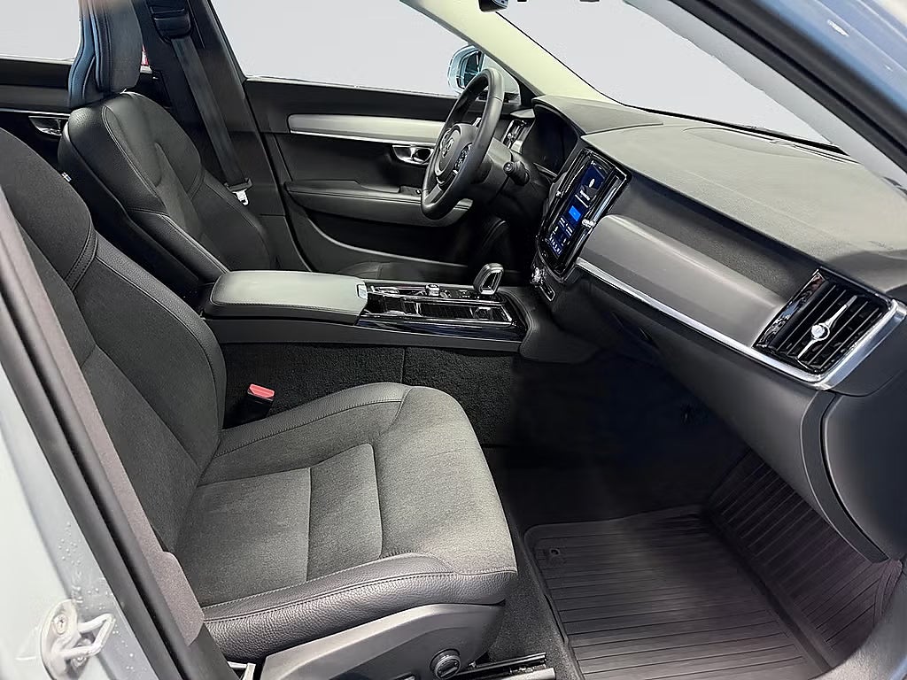 Volvo V90 Recharge T6 AWD Core Edition Adaptiv Fart Drag Värmare bild 14