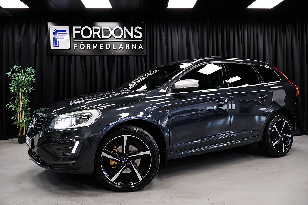 Volvo XC60 D5 AWD R-DESIGN | PANO | DRAG | VÄRMARE | H&K | 1-ÄGARE